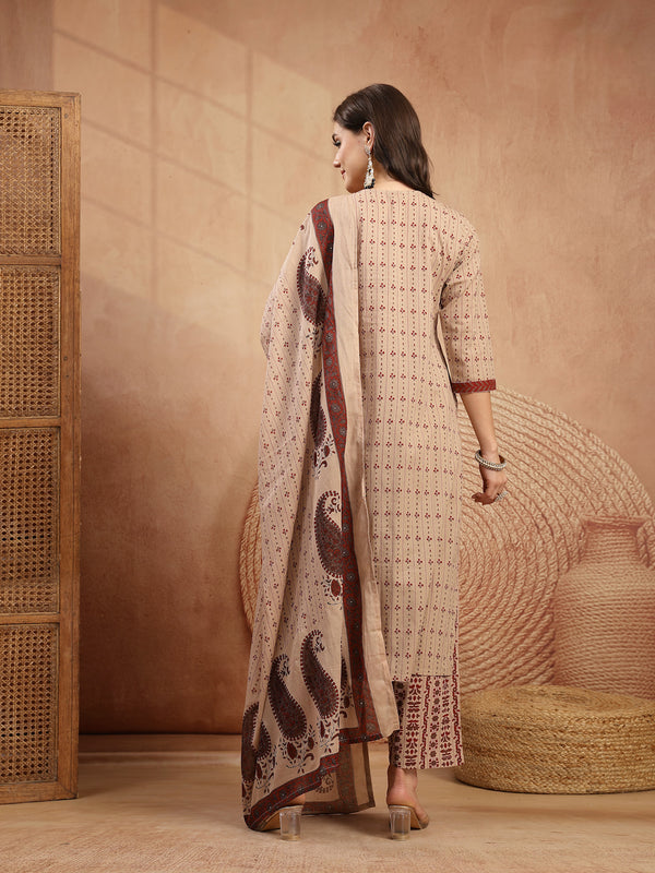 Kimayra Rayon Calf Length Printed 3/4 Sleeve Round Neck Straight Kurta Suit Set
