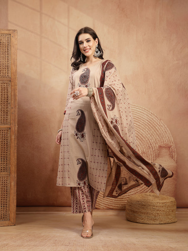 Kimayra Rayon Calf Length Printed 3/4 Sleeve Round Neck Straight Kurta Suit Set