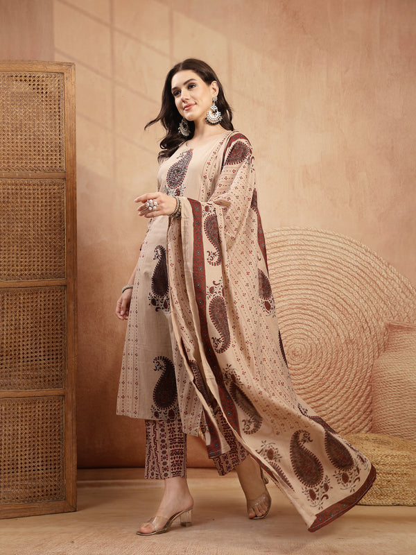 Kimayra Rayon Calf Length Printed 3/4 Sleeve Round Neck Straight Kurta Suit Set