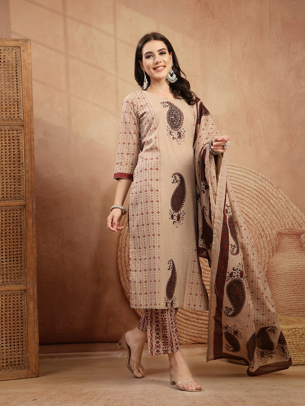 Kimayra Rayon Calf Length Printed 3/4 Sleeve Round Neck Straight Kurta Suit Set