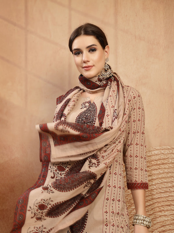 Kimayra Rayon Calf Length Printed 3/4 Sleeve Round Neck Straight Kurta Suit Set
