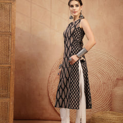 Kimayra Rayon Calf Length Printed Sleeveless Round Neck Straight Kurta