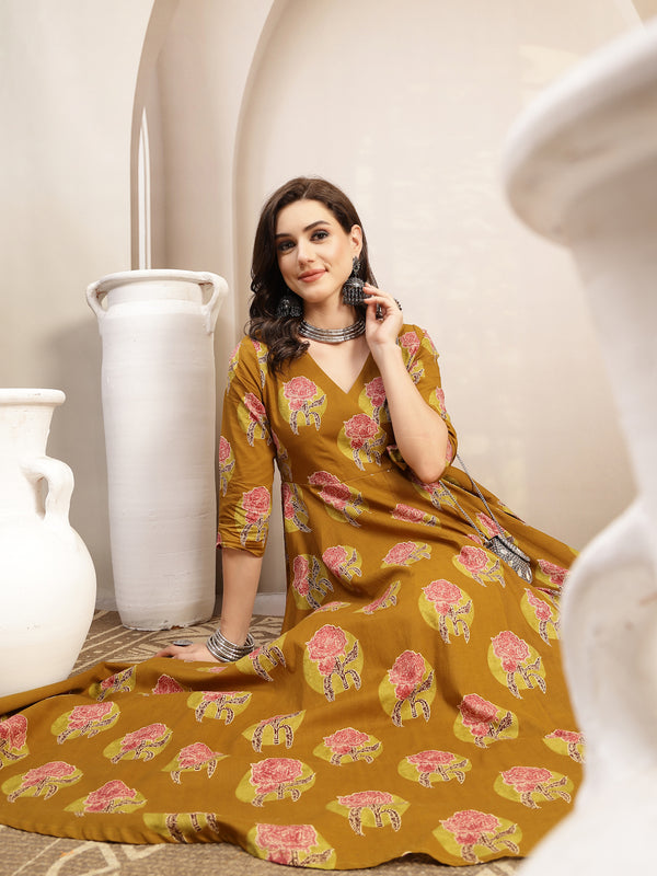 Kimayra Cotton Calf Length Printed 3/4 Sleeve V-Neck Flared Kurta
