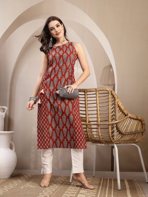 Kimayra Rayon Calf Length Printed Sleeveless Round Neck Straight Kurta