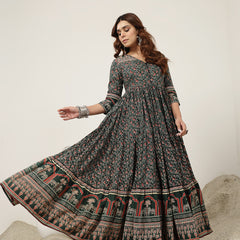 Kimayra Cotton Calf Length Printed 3/4 Sleeves V-Neck Anarkali Kurta