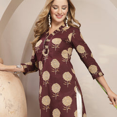 Kimayra Cotton Calf Length Printed 3/4 Sleeve V-Neck Straight Kurta