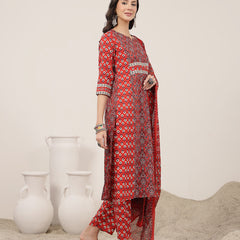 Kimayra Rayon Calf Length Printed 3/4 Sleeve Round Neck Straight Kurta Suit Set