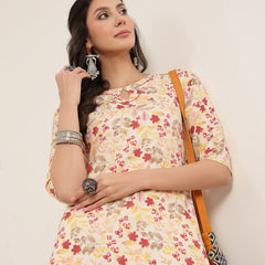 Kimayra Rayon Calf Length Printed 3/4 Sleeve Round Neck Straight Kurta