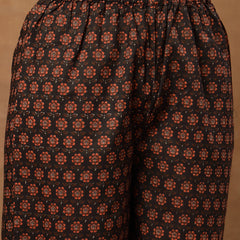 Kimayra Cotton Calf Length Printed 3/4 Sleeve Round Neck Straight Kurta Suit Set
