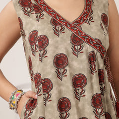 Kimayra Rayon Calf Length Printed Sleeveless V-Neck Flared Kurta