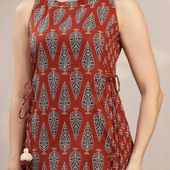Kimayra Rayon Calf Length Printed Sleeveless Round Neck Straight Kurta