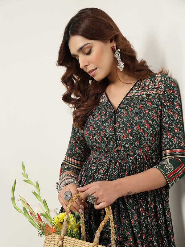 Kimayra Cotton Calf Length Printed 3/4 Sleeves V-Neck Anarkali Kurta