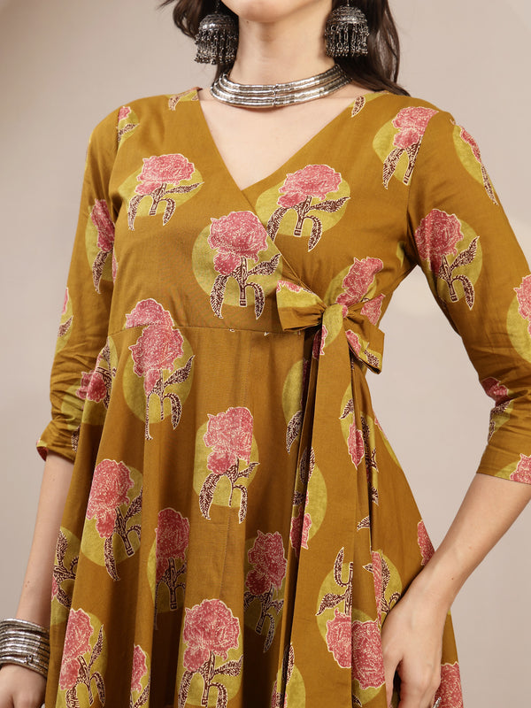 Kimayra Cotton Calf Length Printed 3/4 Sleeve V-Neck Flared Kurta