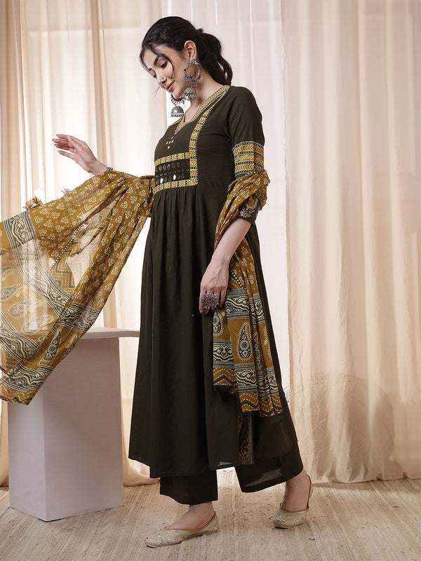 Kimayra Rayon Calf Length Solid 3/4 Sleeves V Neck Flared Kurta Suit Set